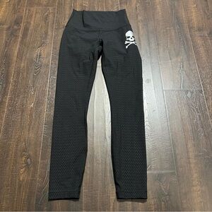 Lululemon x SoulCycle Women Ankle Leggings Black Skull Graphic Size 4